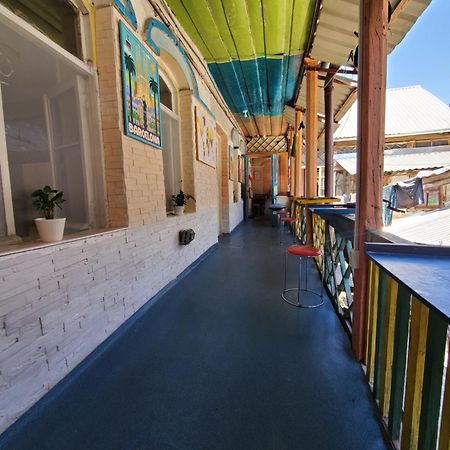 El Hostal Tbilisi Bagian luar foto