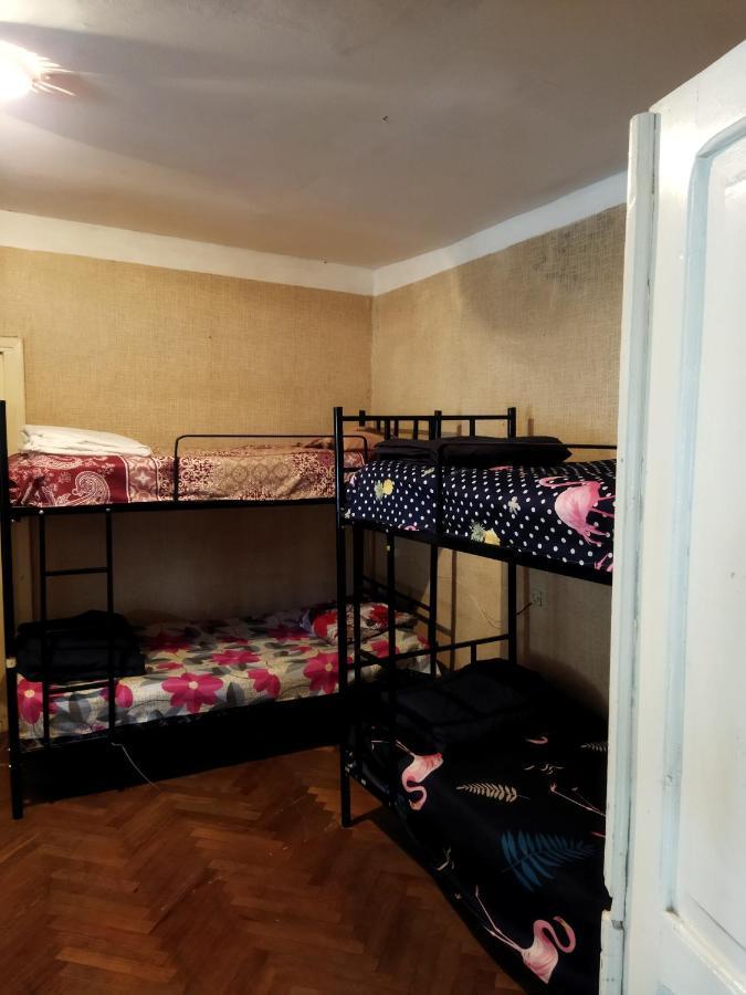El Hostal Tbilisi Bagian luar foto
