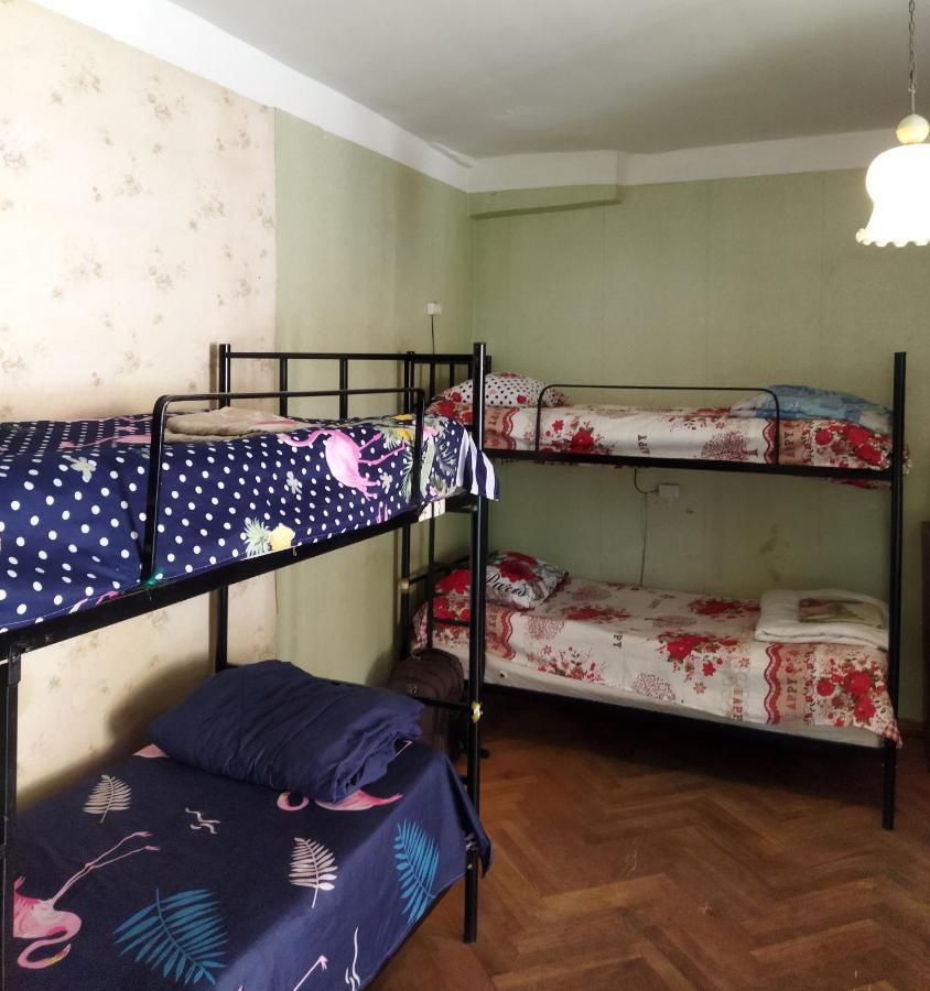 El Hostal Tbilisi Bagian luar foto