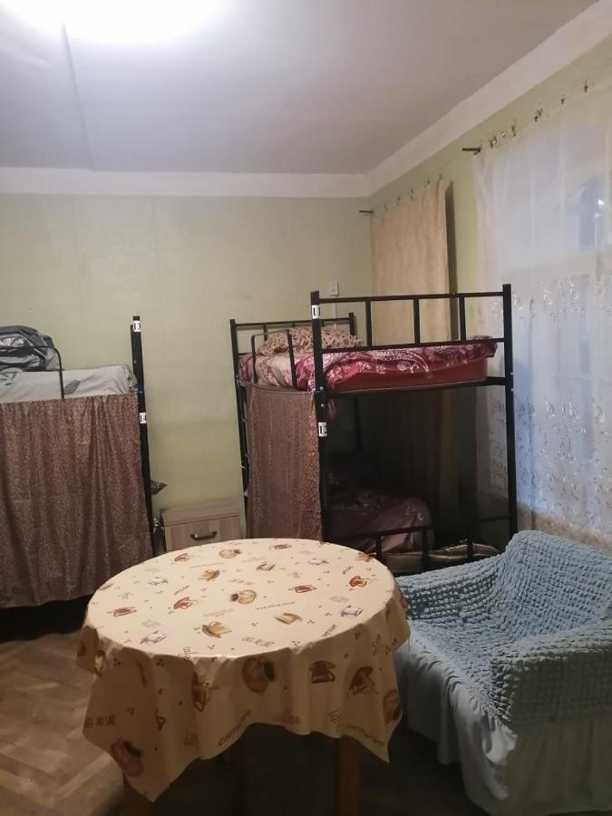 El Hostal Tbilisi Bagian luar foto