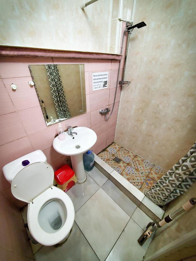 El Hostal Tbilisi Bagian luar foto