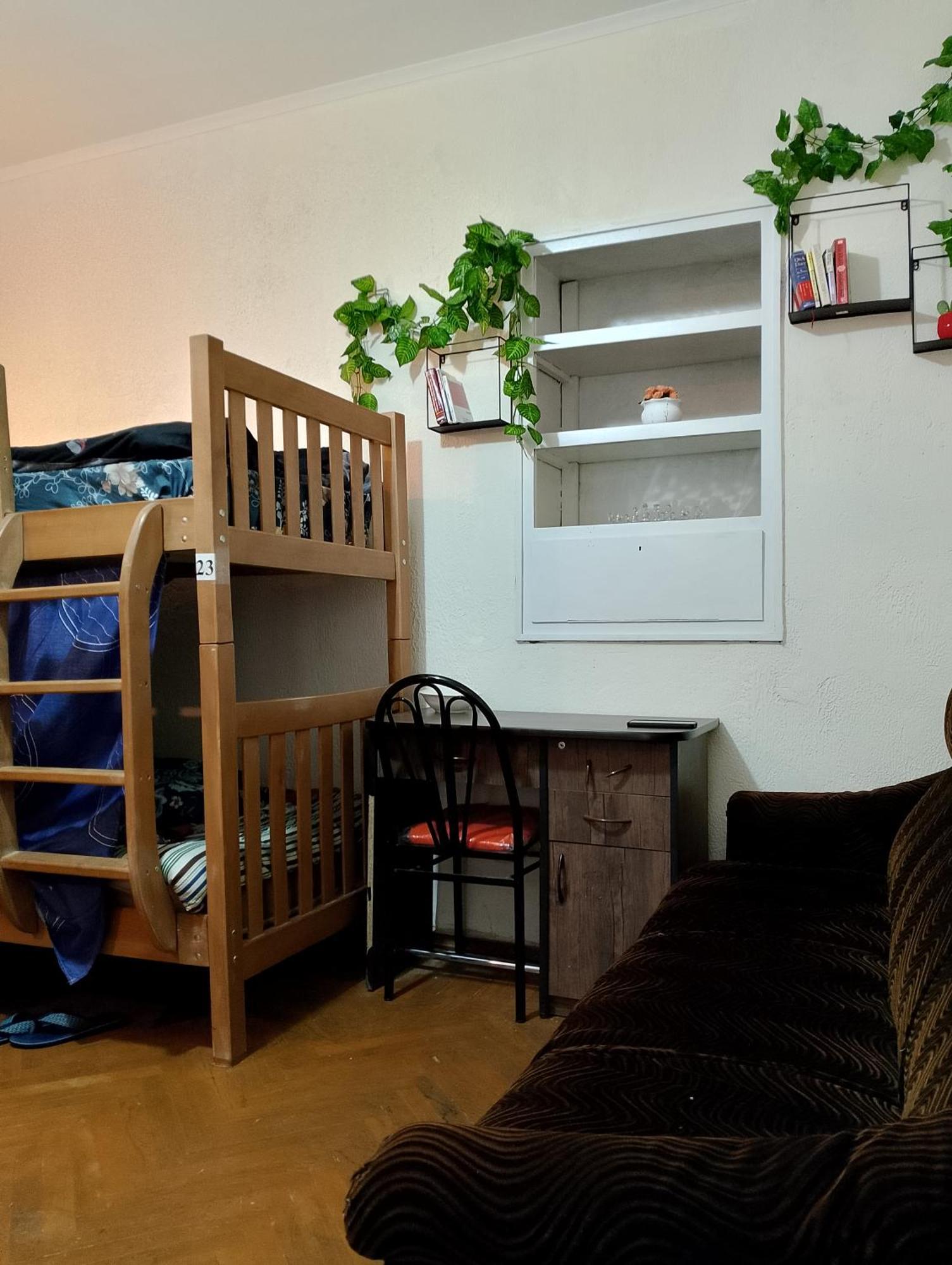 El Hostal Tbilisi Bagian luar foto